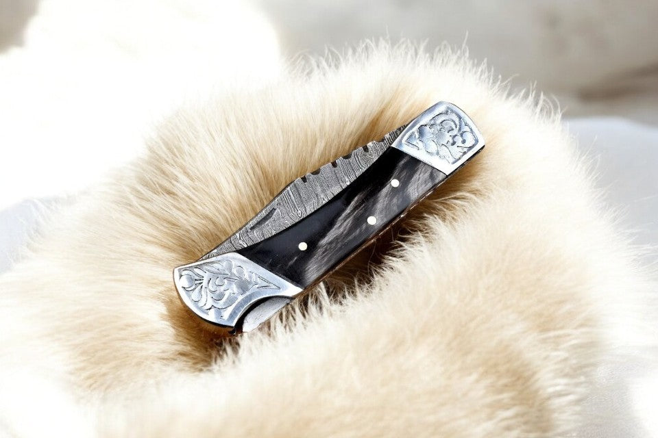 Exquisite Handmade Damascus Tanto Knife with Buffalo Horn Handle main image 1