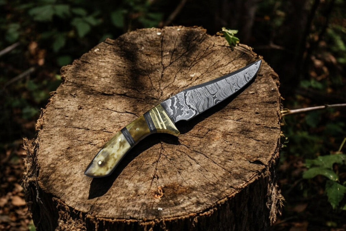 Premium Damascus Steel Skinning Knife – 8