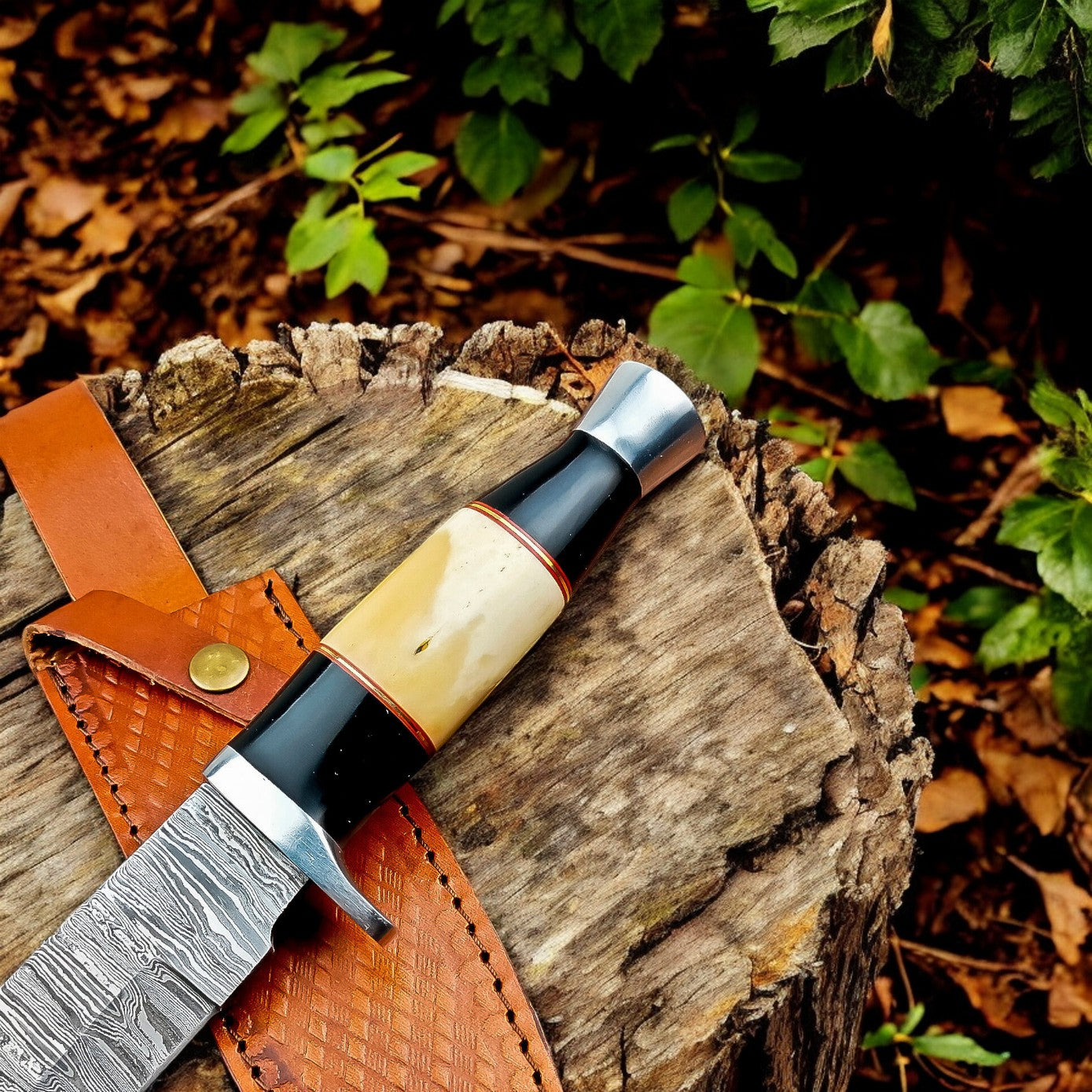 Handmade Damascus Bowie Knife – Bone & Buffalo Horn Handle