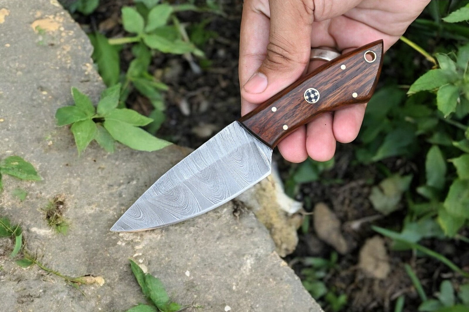 Handmade Damascus Hunting Knife with Rosewood Handle